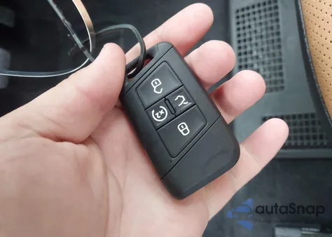 2024 Volkswagen Jetta 1.5T Sel from USA, damaged, VIN 3VWGM7BU2RM099035